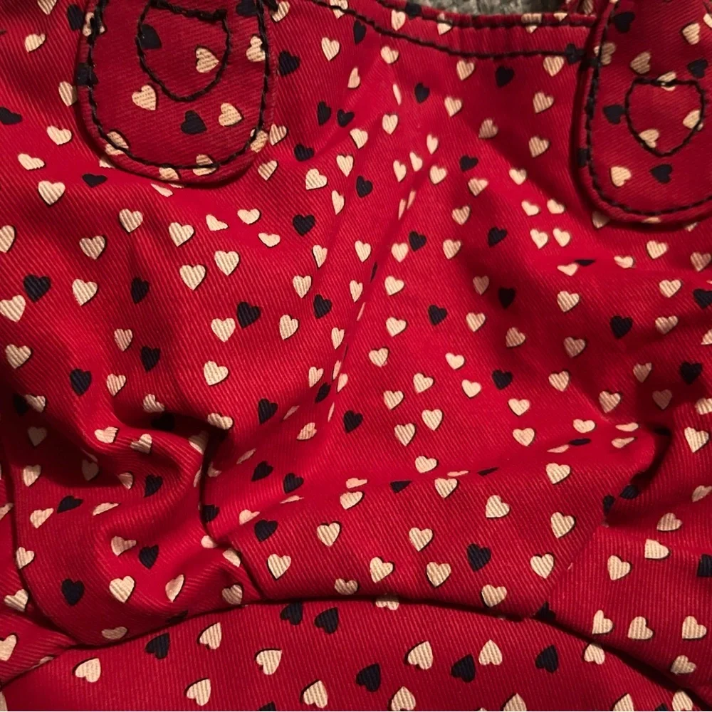 Old Navy Red Heart Design 3X5.5X9